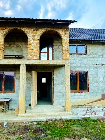 Продаж 2 поверхового будинку Герца