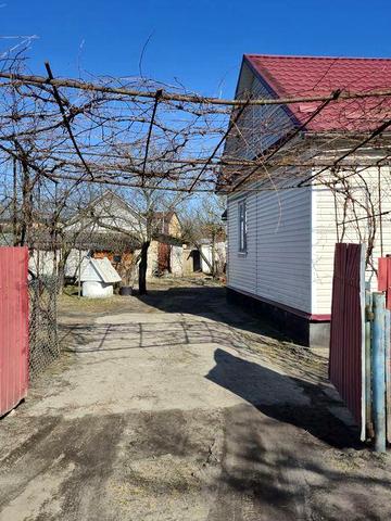 Продам будинок  у зручному місці розташування