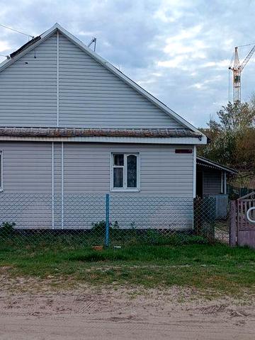 Здам 4х кімнатну хату без зручностей, є газ, світло, вода, великий сад та город