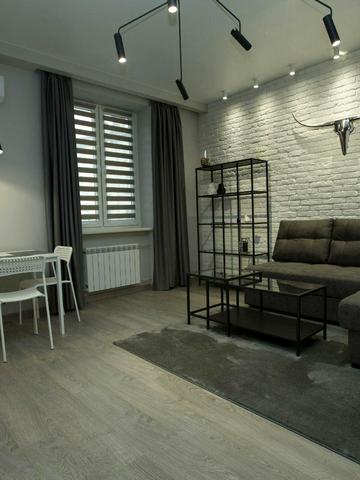 Соборна вул. (Радянська), 12