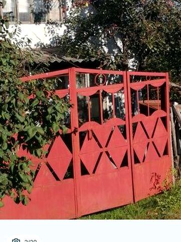 Продам 3 участка с домиком.