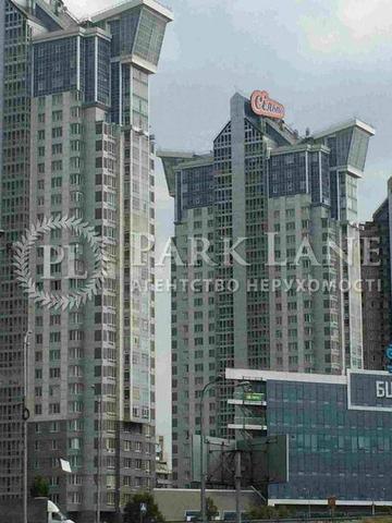 Оренда унікального трирівневого пентхаусу в Києві з панорамним видом р.Дніпро та Києво-Печерську Лавру