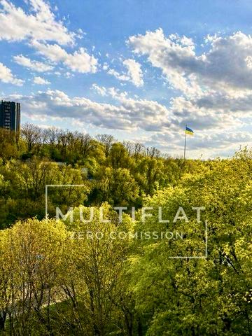 Pechersk Boutique Building • 170m & Terrace. Michurina Club House