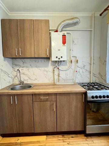 Оренда 2-к кв ЦЕНТР Пулюя (Університет Нафти і Газу) Вільна . Ключі у нас.