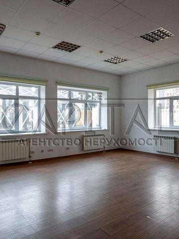 Оренда Окремого будинку під офіс/ 1200м2/ Центр/ Контрактова площа/ паркінг під 25 машин/ є відео /АКТУАЛЬНО/ Торг