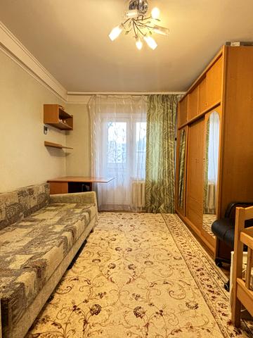 Героїв Дніпра вул., 3