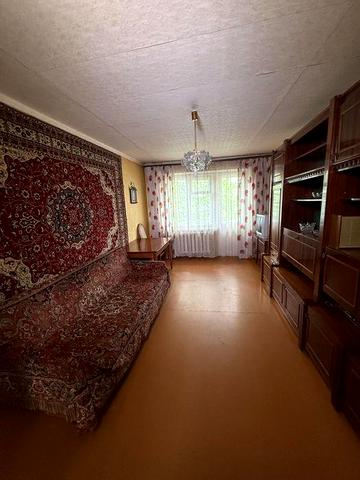 Продаж 3 кімнатноі квартири Шкільний