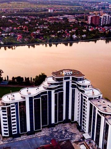 Продаж квартири в ЖК Parus на березі міського озера ЖК Parus