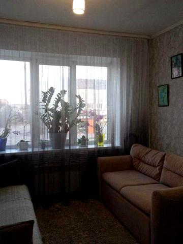 Продам затишну кімнату в охайному житловому стані