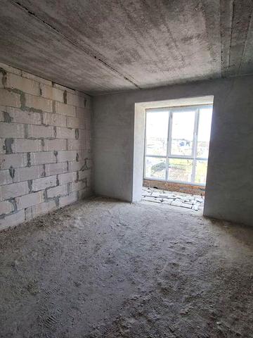 Продаж 2 к. квартири 67,8м2 на дві сторни