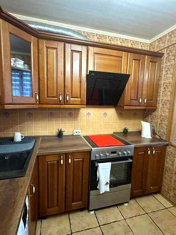 Пос.Жуковского 3 комн.квартира  80м2, улучшенка, капремонт, всё остаётся SV