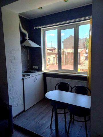 Продатся 1 комнатная гостинка ЖК Ярославский метро Центральный рынок 18079Е ЖК Ярославський