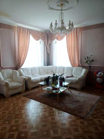 Лесі Українки просп. (Гагаріна), 13