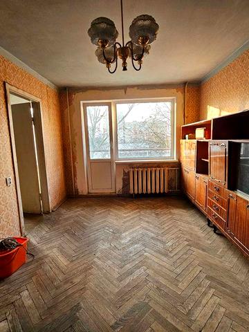 Квартира у гарному районі на зручному поверсі