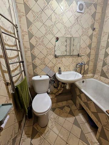 2х квартира,  угол  улиц Янгеля и Незалежності ( Типова)