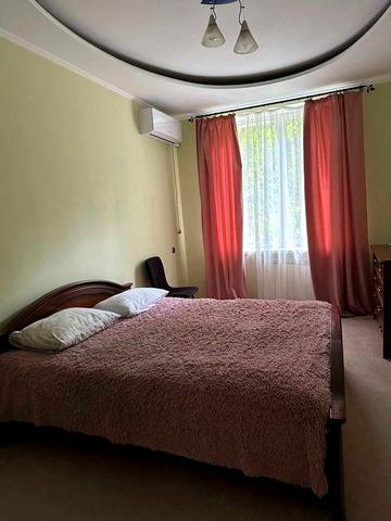 Продам 3-х комнатную в центре Сертификат
