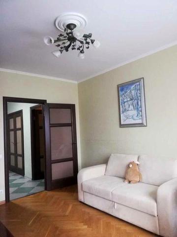 Продам 3-х кiмнатну квартиру, Липки, вул.Шовковична