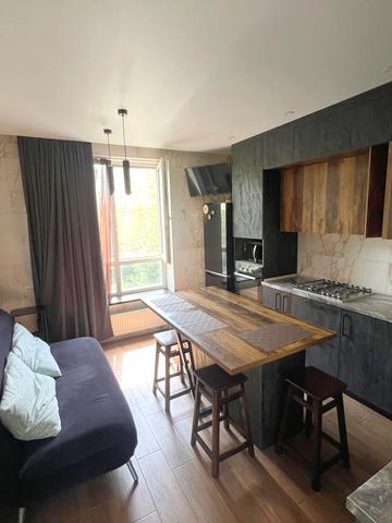 Центральна вул., 49-А