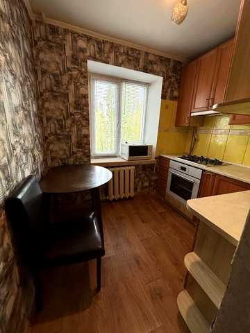 3 кімнатна квартира з технікою та меблями. Океанівська