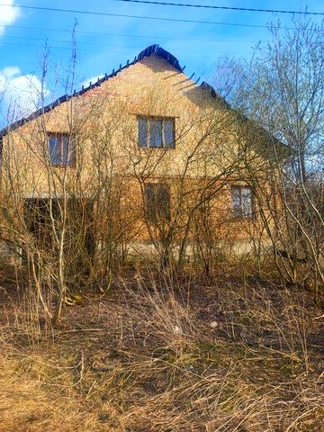 Продам будинок з великою ділянкою