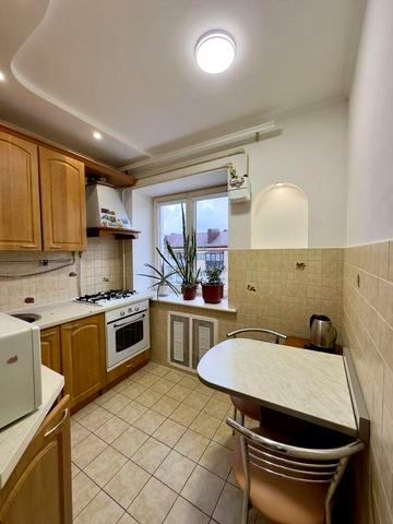 Оренда! 3-кімн. квартира в ЦЕНТРІ!