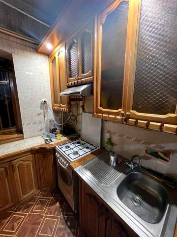 Здається 1/2 будинку від власника у центрі міста