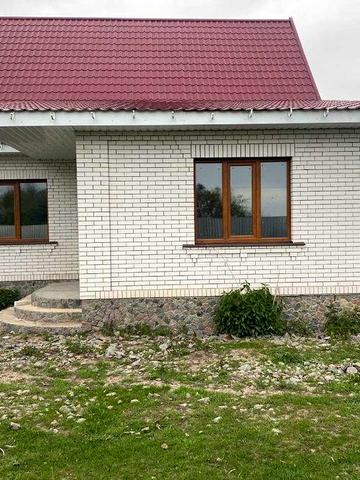 Будинок в мальовничій місцевості
