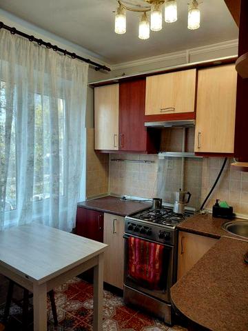 Здається 2-х кімн кв-ра по вул. Сечені в. м. Ужгород