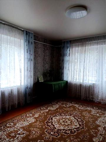 Продаж трьохкімнатної квартири