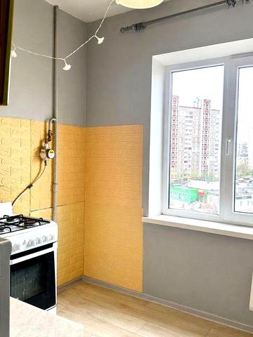 Продаж 2-к квартири  вул.Ревуцького м.Харківська