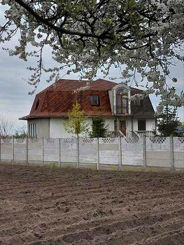 Продам будинок в Іванкові бориспільський район, можливий обмін на квартиру в Київі з Вашою доплатою