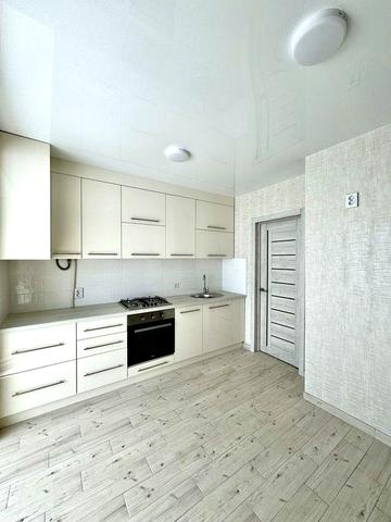 Оренда 1-кімнатної квартири в новобудові в районі Чайки