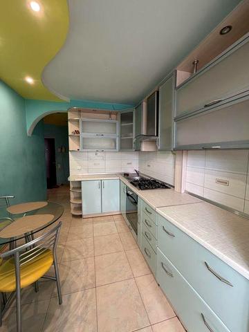 Оренда 2-во кімнатної квартири на Старій Подусівці, вул. Зеньковецька