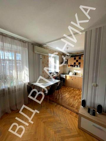 Продаж 3к квартири 57.5 кв. м на вул. Вартових Неба 52