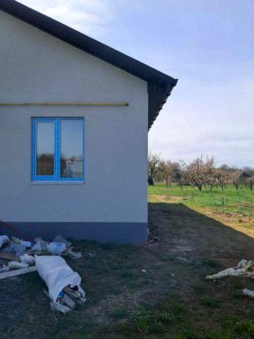 Продам будинок з ремонтом в с.Парпурівці 0962