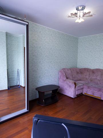 Торгова вул., 9