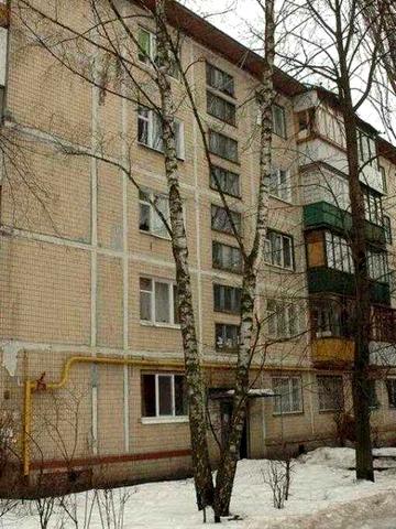 Оренда 2-кімнатна  Святошинський р-н. Героїв Космосу 1.