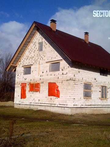 Вороньків. Коробка з дахом, 25 соток. Будпаспорт.