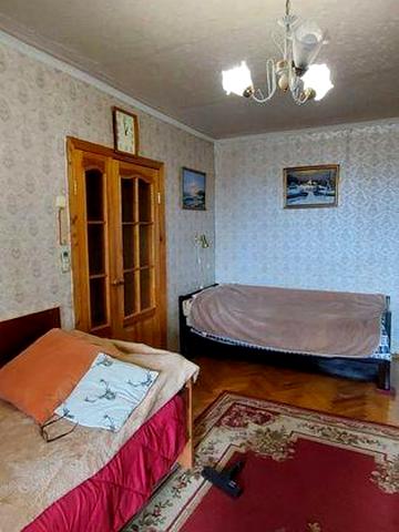 Сдам 1 ком квартиру Метро Дворец Спорта . 9/9