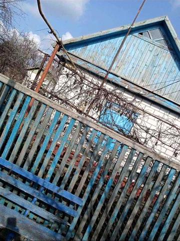 2 будинки в одному дворі