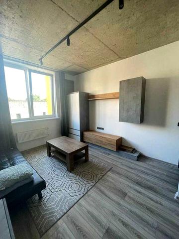 Оренда квартири в новобудові на 3 місяці.Близько центру.Можна з тваринкою