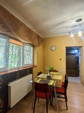 Оренда 2-кімнатної квартири на вул. Камянецькій в будинку особнячного типу (Новий Львів)