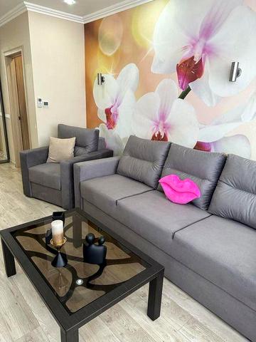 Здається 1км квартира в новобудові район Проспекту  Незалежності.