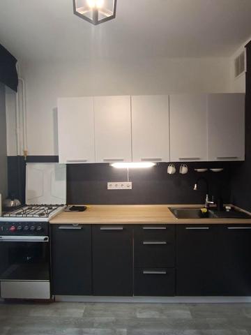 Урлівська вул., 1/8