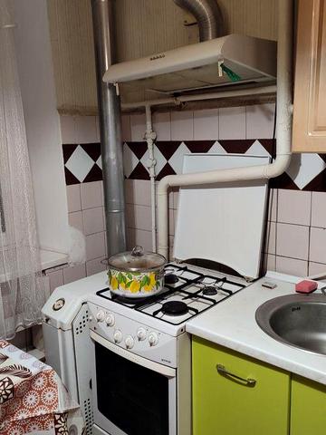 Продам 2-х кімнатну квартиру