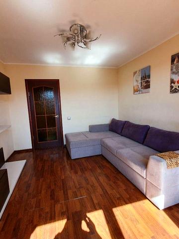 Червоної Калини просп. (Володимира Маяковського), 81