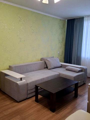 Оренда 1-но кімн. квартири на Космосі.