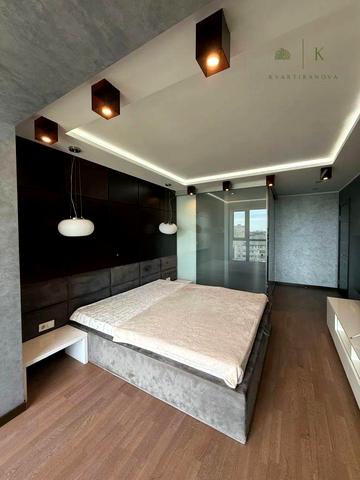 Олімпійська вул., 9