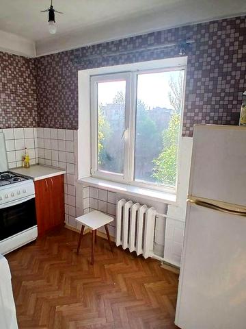 Сдам квартиру по улице Украинская 42