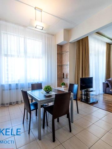 Хрещатик вул. (Kreschatic), 23